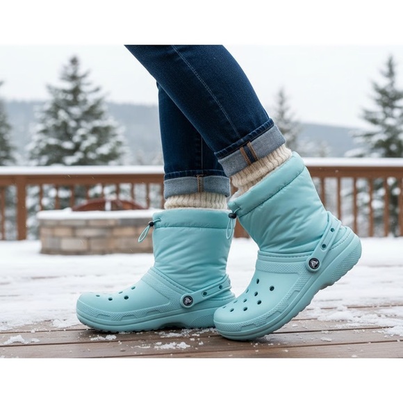 CROCS Shoes - Crocs Classic Neo Puff Short Snow Boots Women’s Size 5 Pure Water Blue Fleece